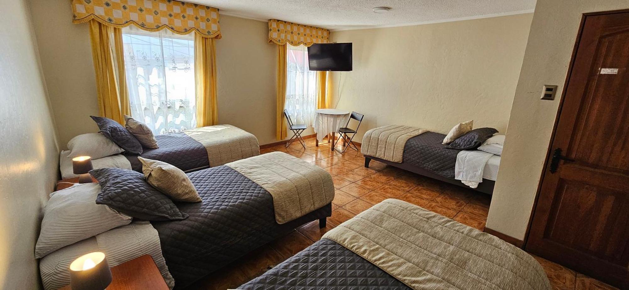 Hostal De Colon Ла Серена Екстериор снимка