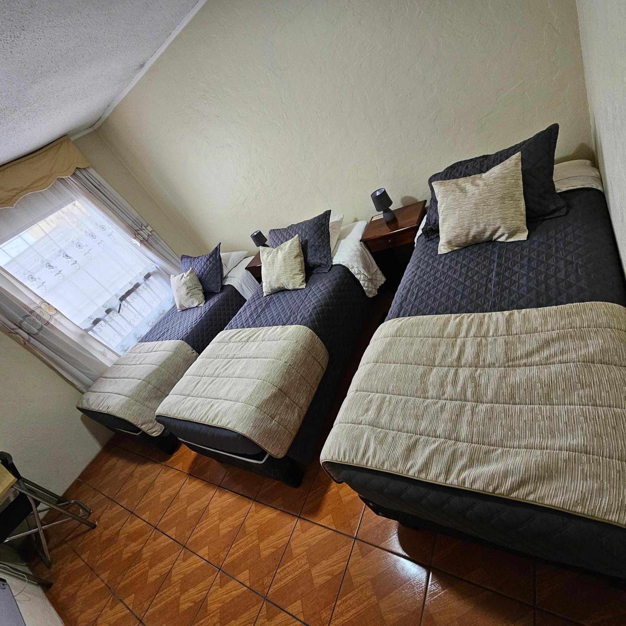 Hostal De Colon Ла Серена Екстериор снимка