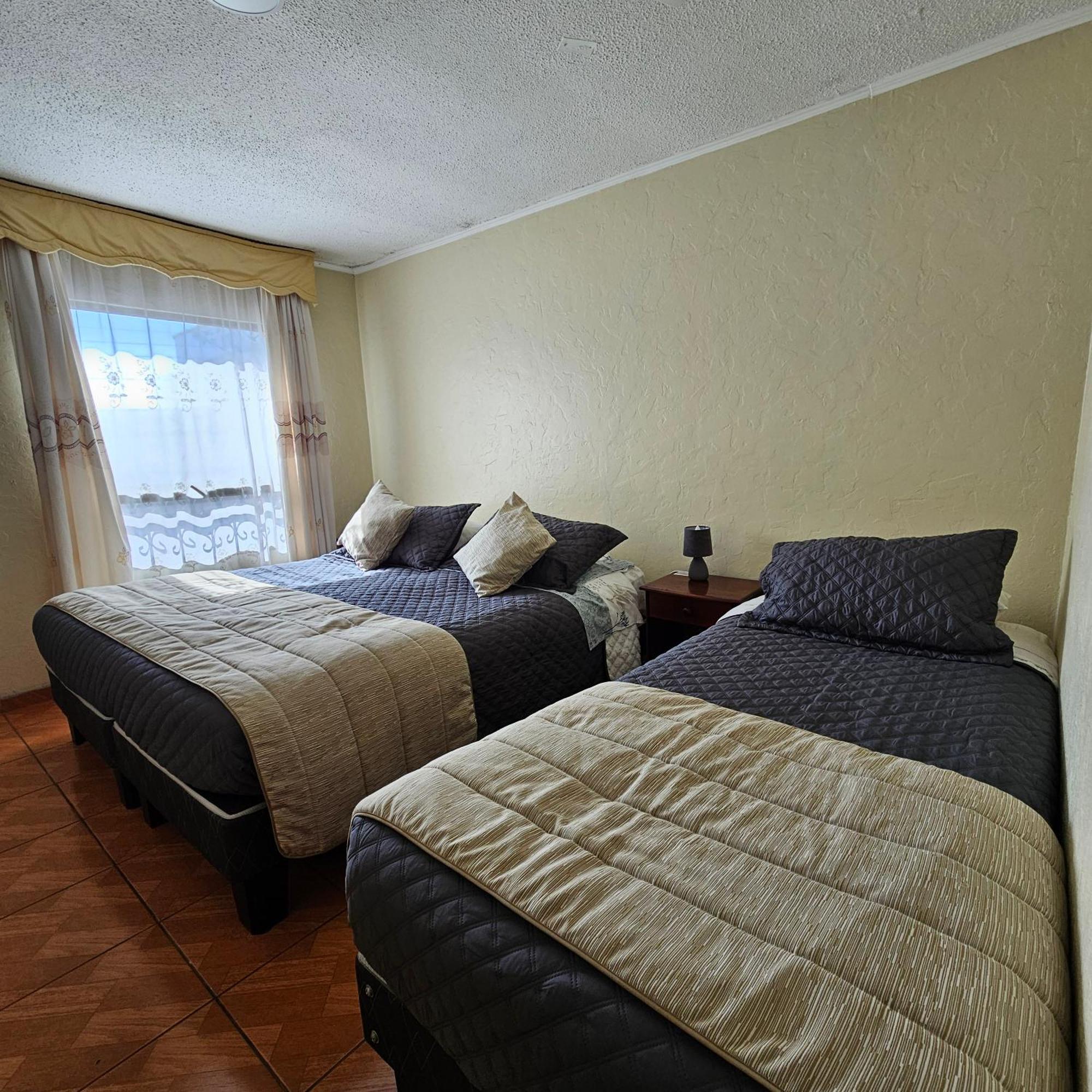 Hostal De Colon Ла Серена Екстериор снимка